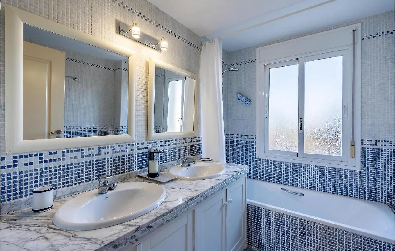 2 Bedroom Beautiful Apartment In Torrox Costa 0*,